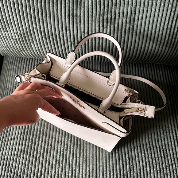 Cream Crossbody Tote Bag - Picture 4 of 8